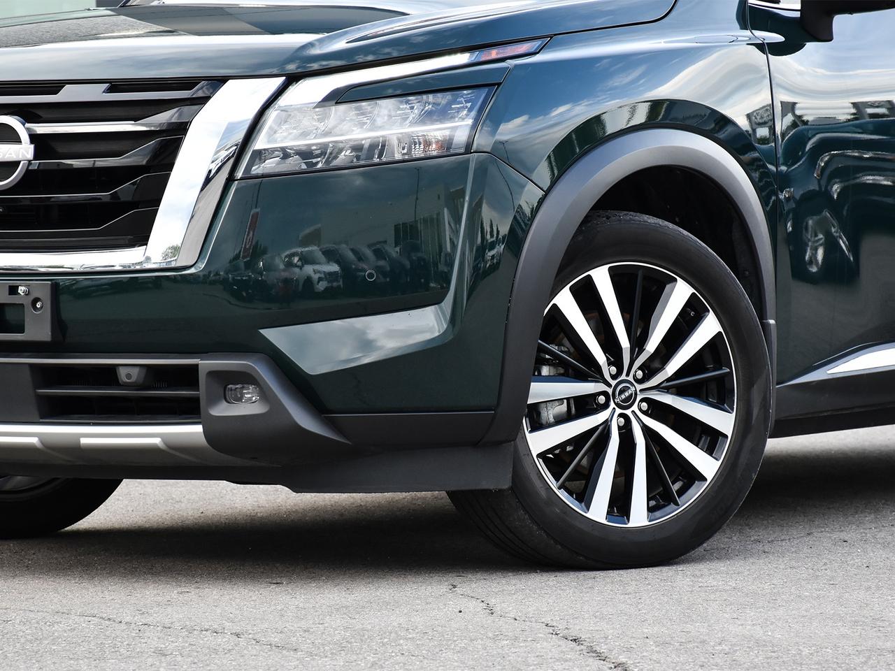 2024 Nissan Pathfinder Platinum  - Certified Photo