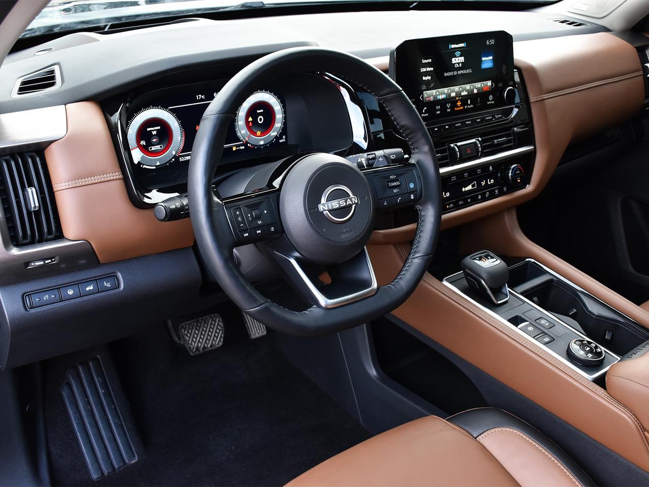 2024 Nissan Pathfinder Platinum  - Certified Photo