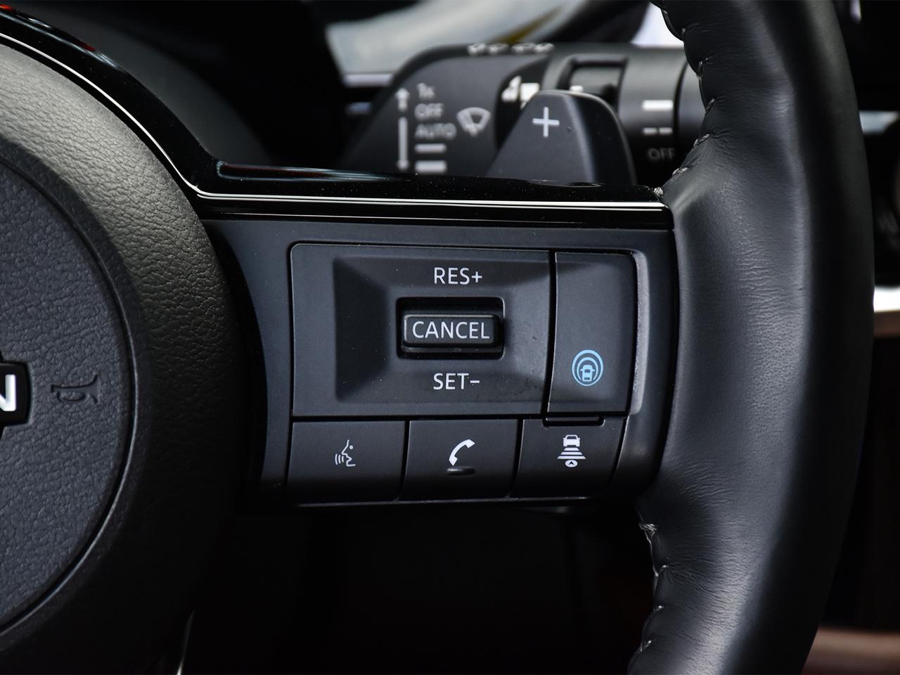 2024 Nissan Pathfinder Platinum  - Certified Photo