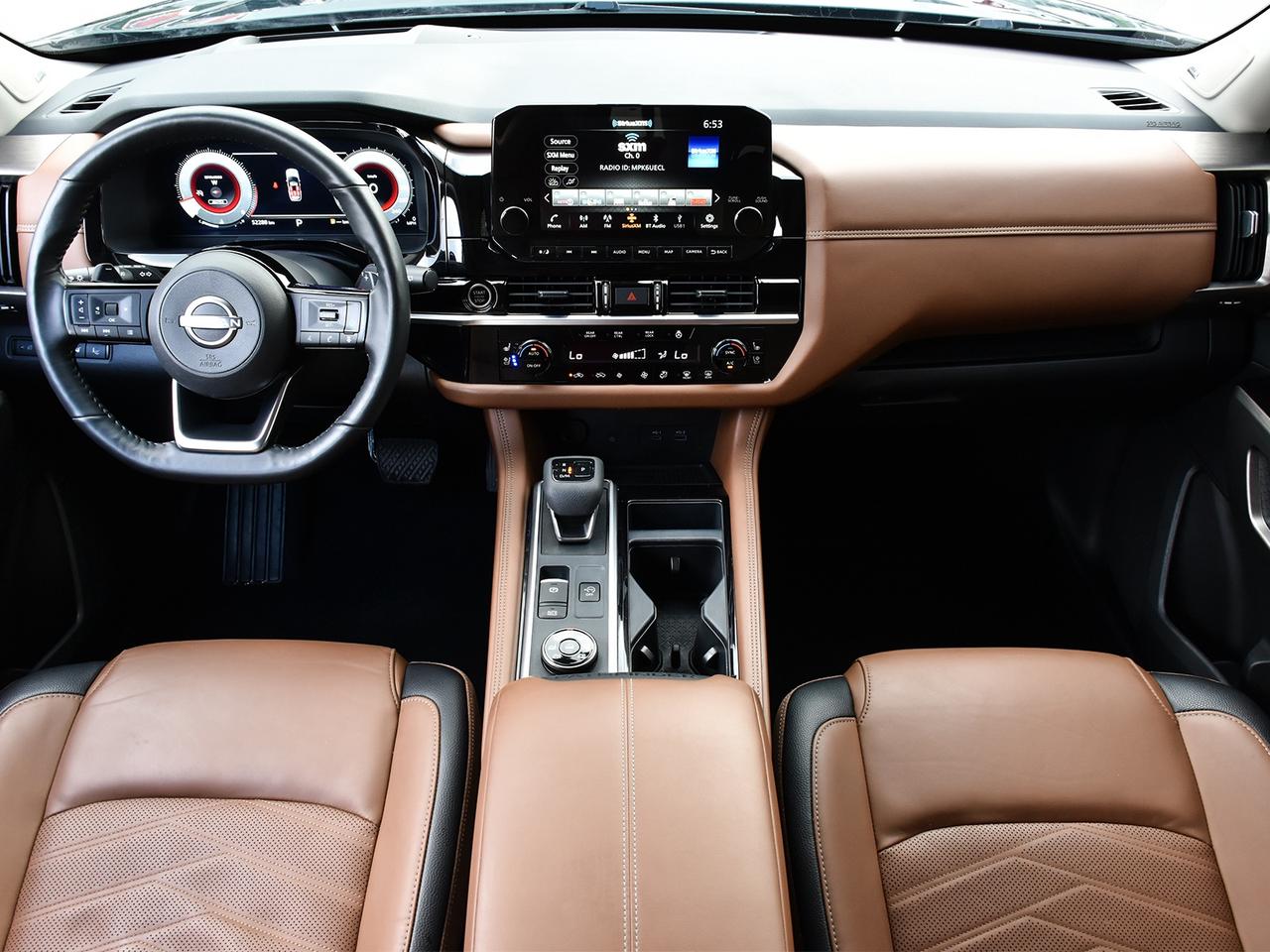 2024 Nissan Pathfinder Platinum  - Certified Photo