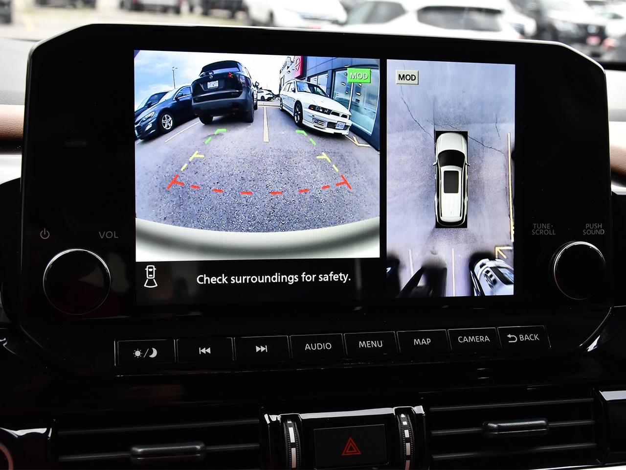 2024 Nissan Pathfinder Platinum  - Certified Photo