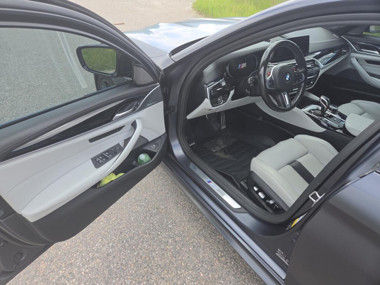2019 BMW M5 Base 4dr All-wheel Drive Sedan Automatic Photo