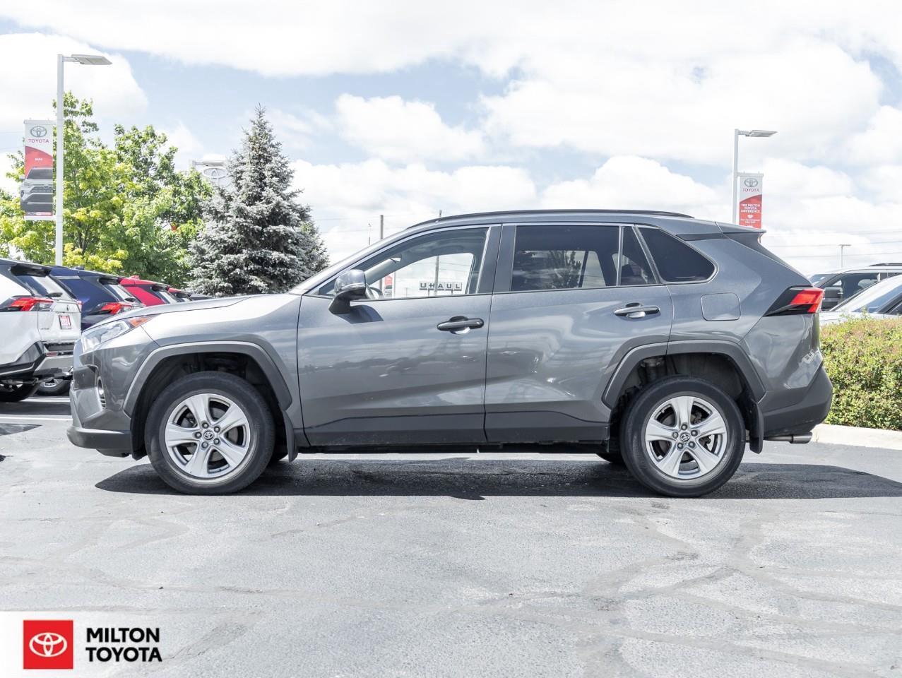 2021 Toyota RAV4 POWER SEAT SUNROOF HEATED STEERING ONE OWNER XLE Photo