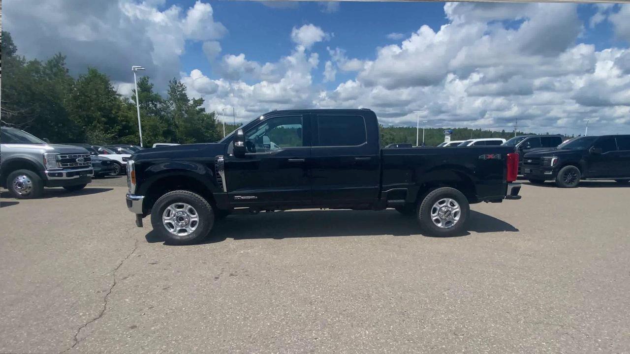 2026 Ford F-250 XLT Photo