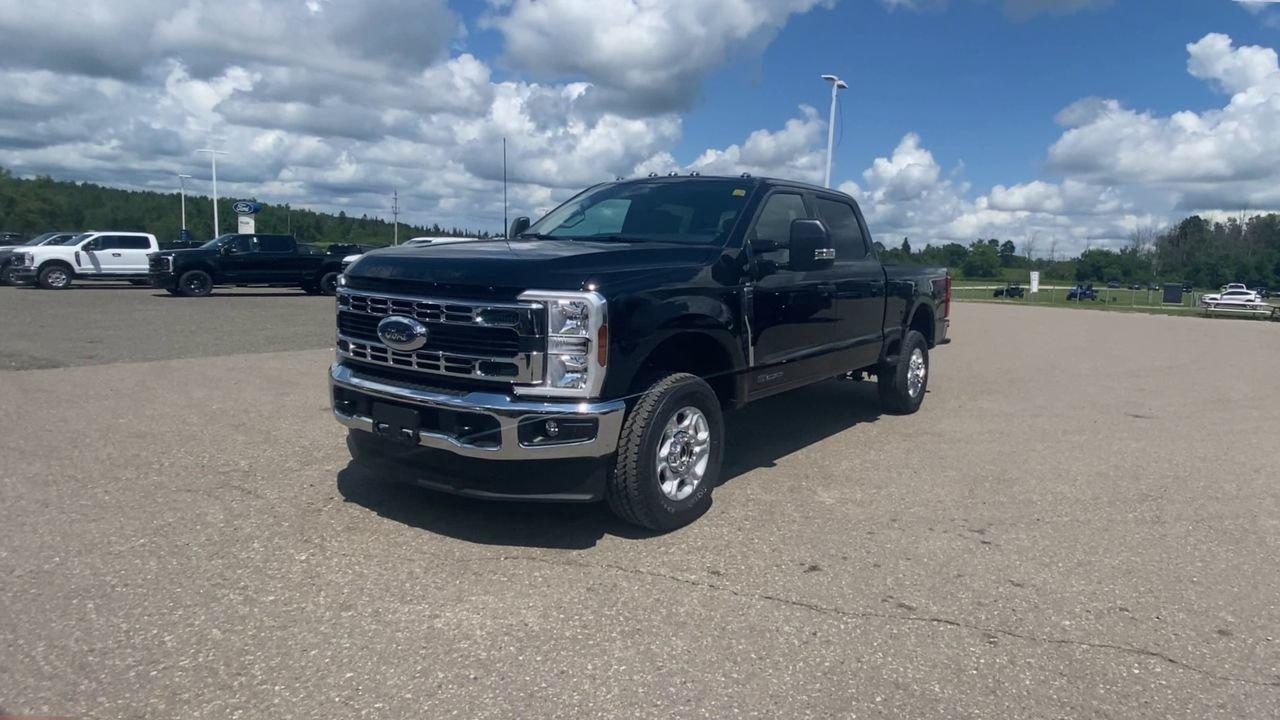 2026 Ford F-250 XLT Photo