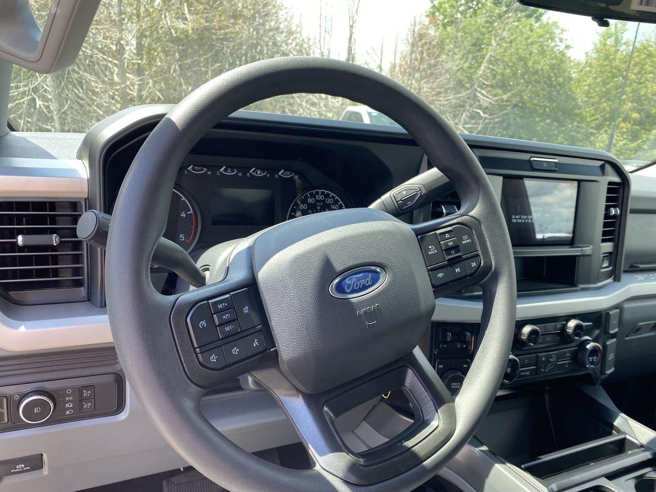 2026 Ford F-250 XLT Photo