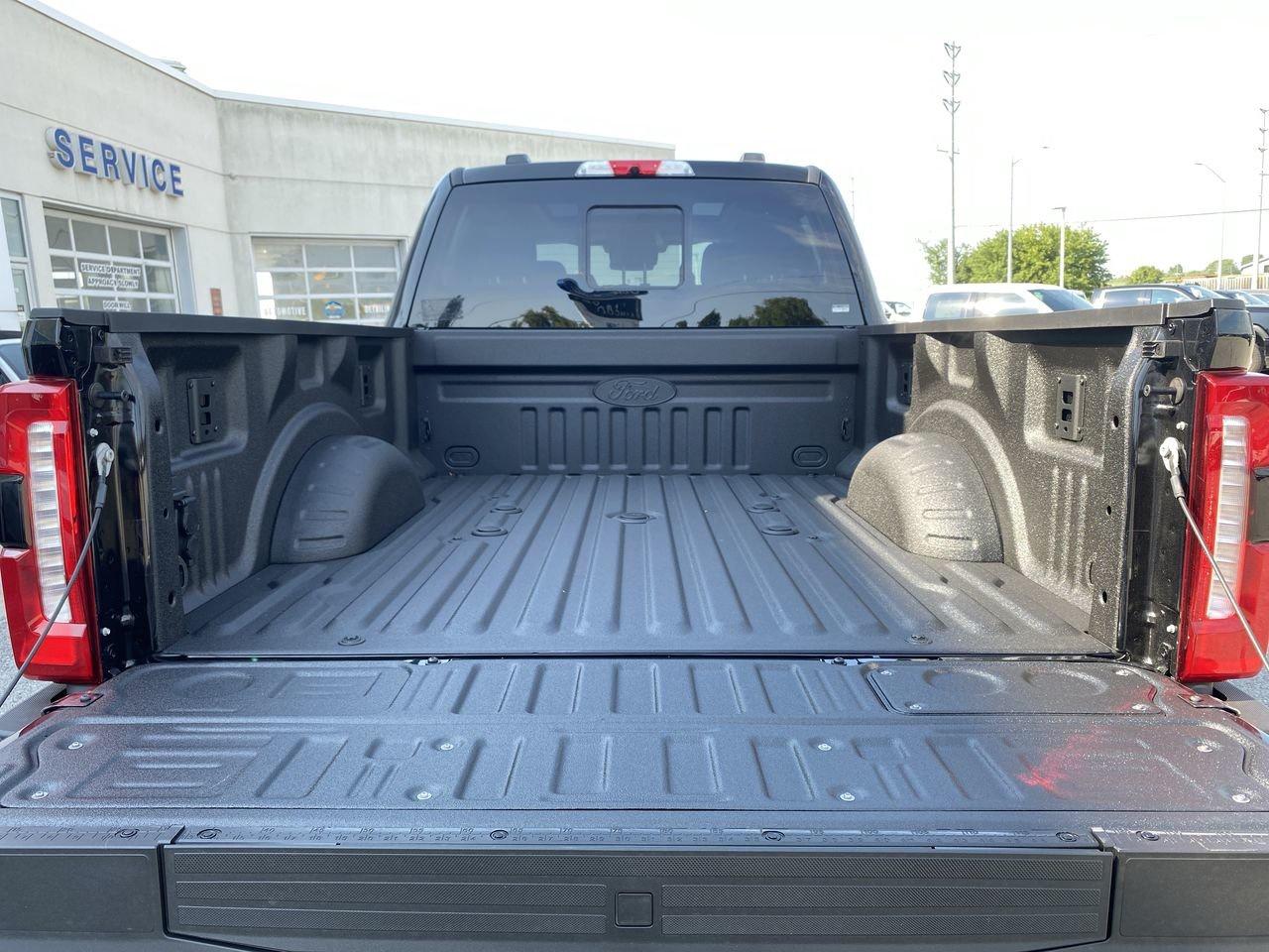 2026 Ford F-250 XLT Photo