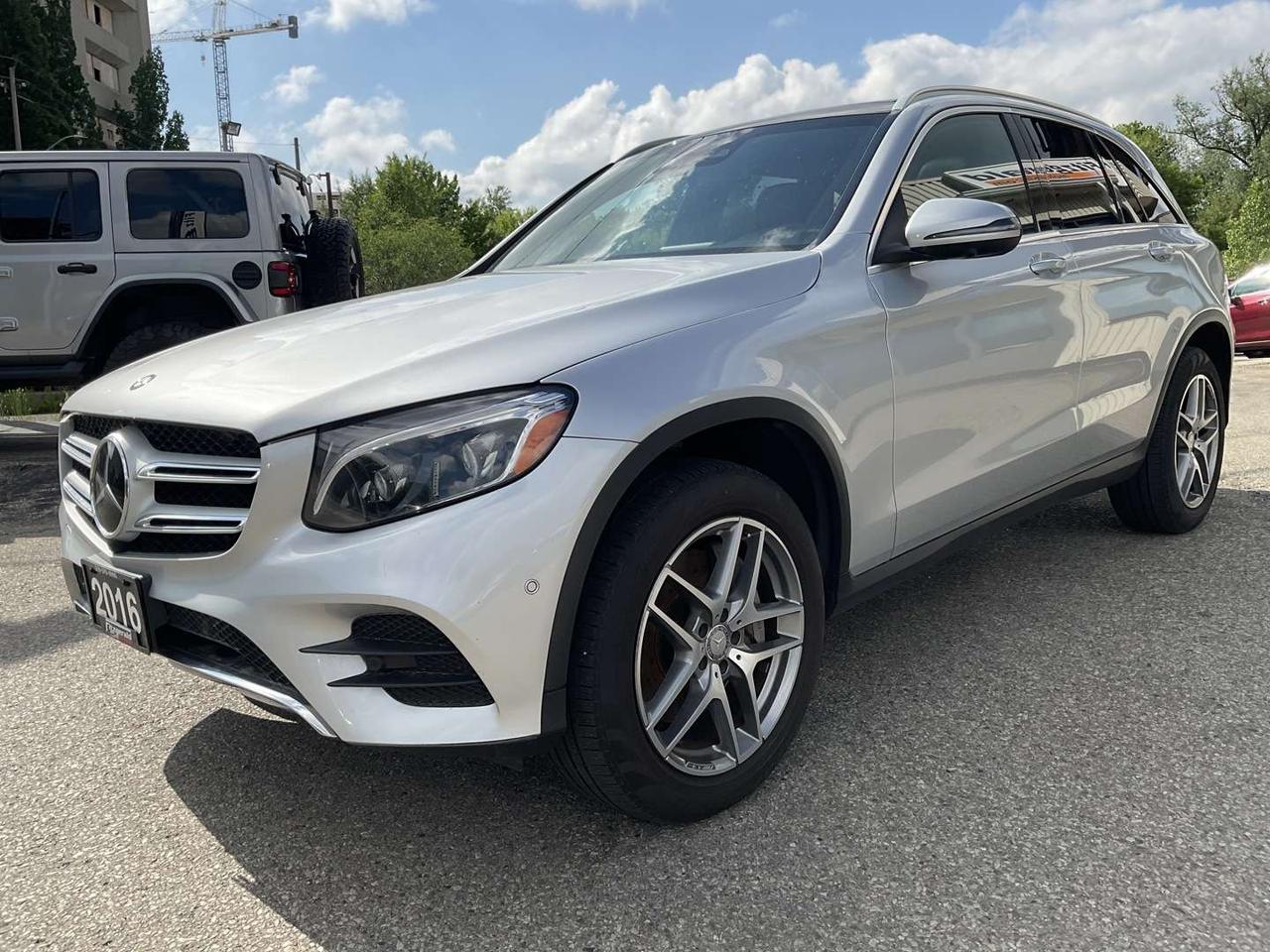 2016 Mercedes-Benz GLC GLC300 4MATIC - INTELLIGENT DRIVE! BURMESTER! 360 CAM! BSM! Photo2
