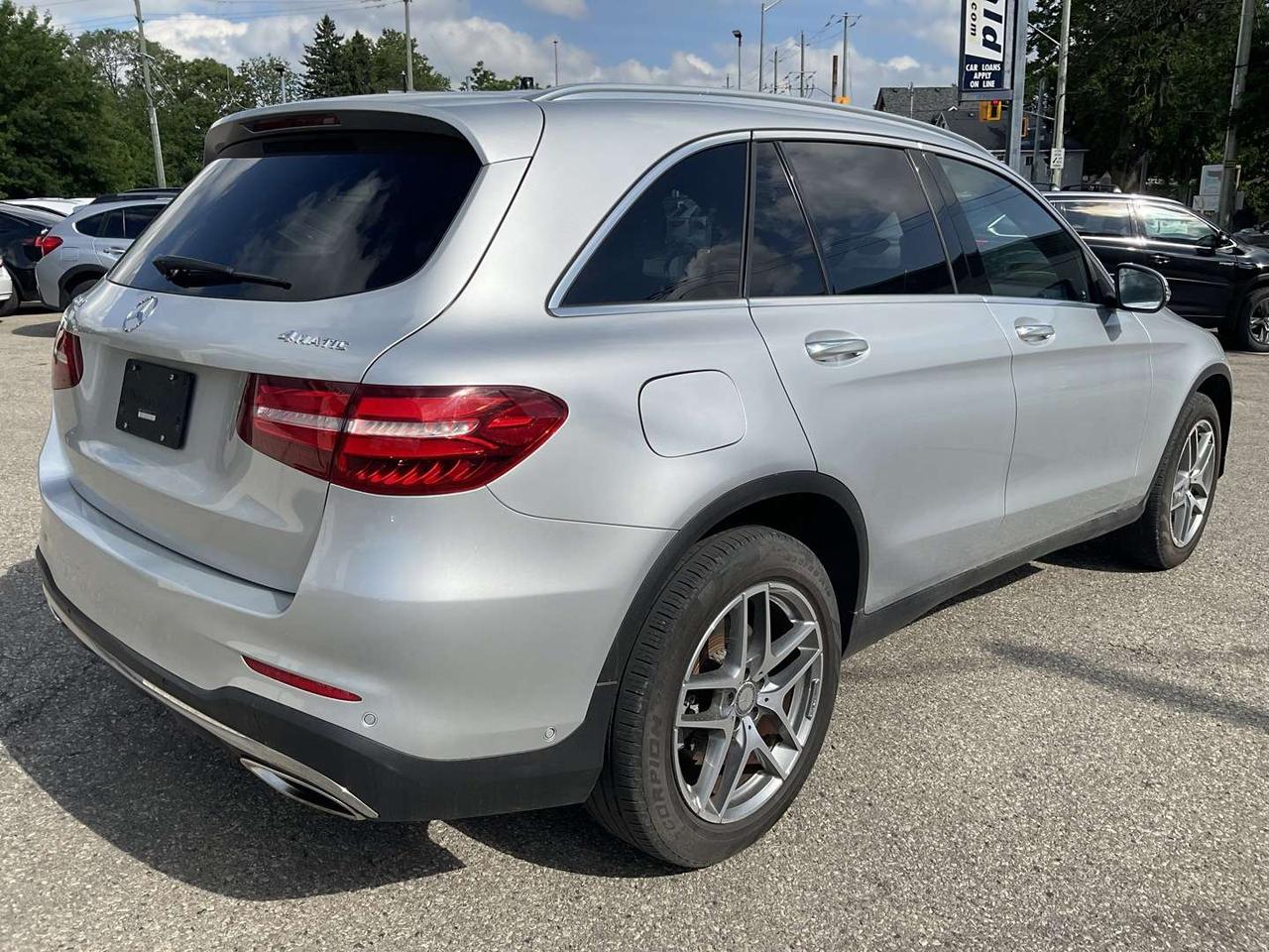 2016 Mercedes-Benz GLC GLC300 4MATIC - INTELLIGENT DRIVE! BURMESTER! 360 CAM! BSM! Photo