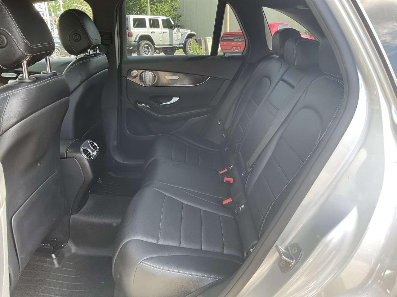 2016 Mercedes-Benz GLC GLC300 4MATIC - INTELLIGENT DRIVE! BURMESTER! 360 CAM! BSM! Photo