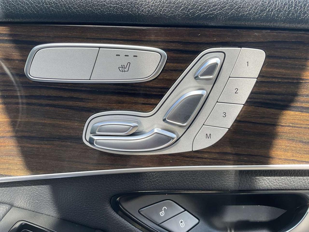 2016 Mercedes-Benz GLC GLC300 4MATIC - INTELLIGENT DRIVE! BURMESTER! 360 CAM! BSM! Photo