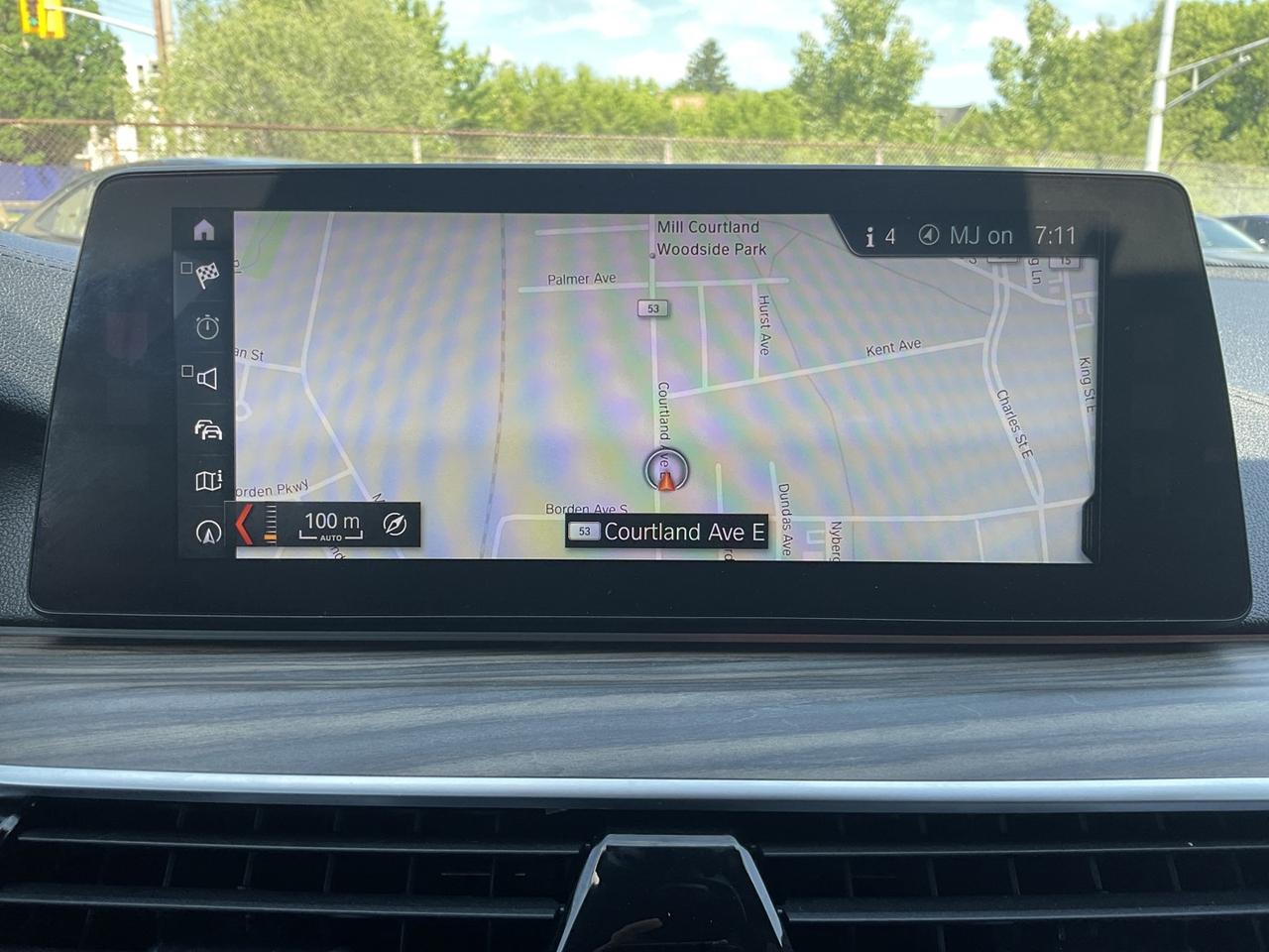 2017 BMW 5 Series 530i xDrive - M-PKG! LTHR! NAV! BACK-UP CAM! HUD! Photo