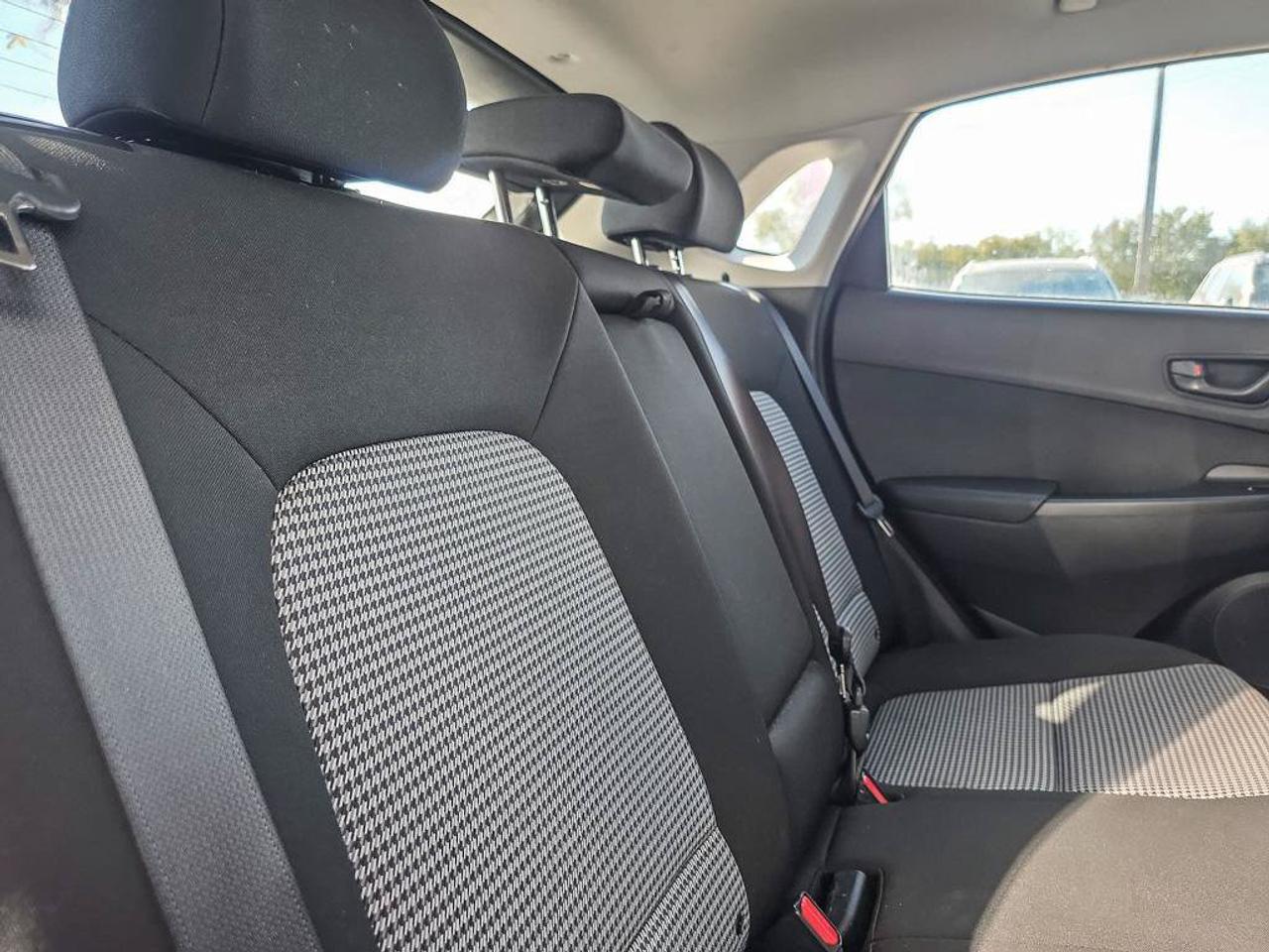 2021 Hyundai KONA Preferred AWD | Apple Car Play | Heated Seats | Photo