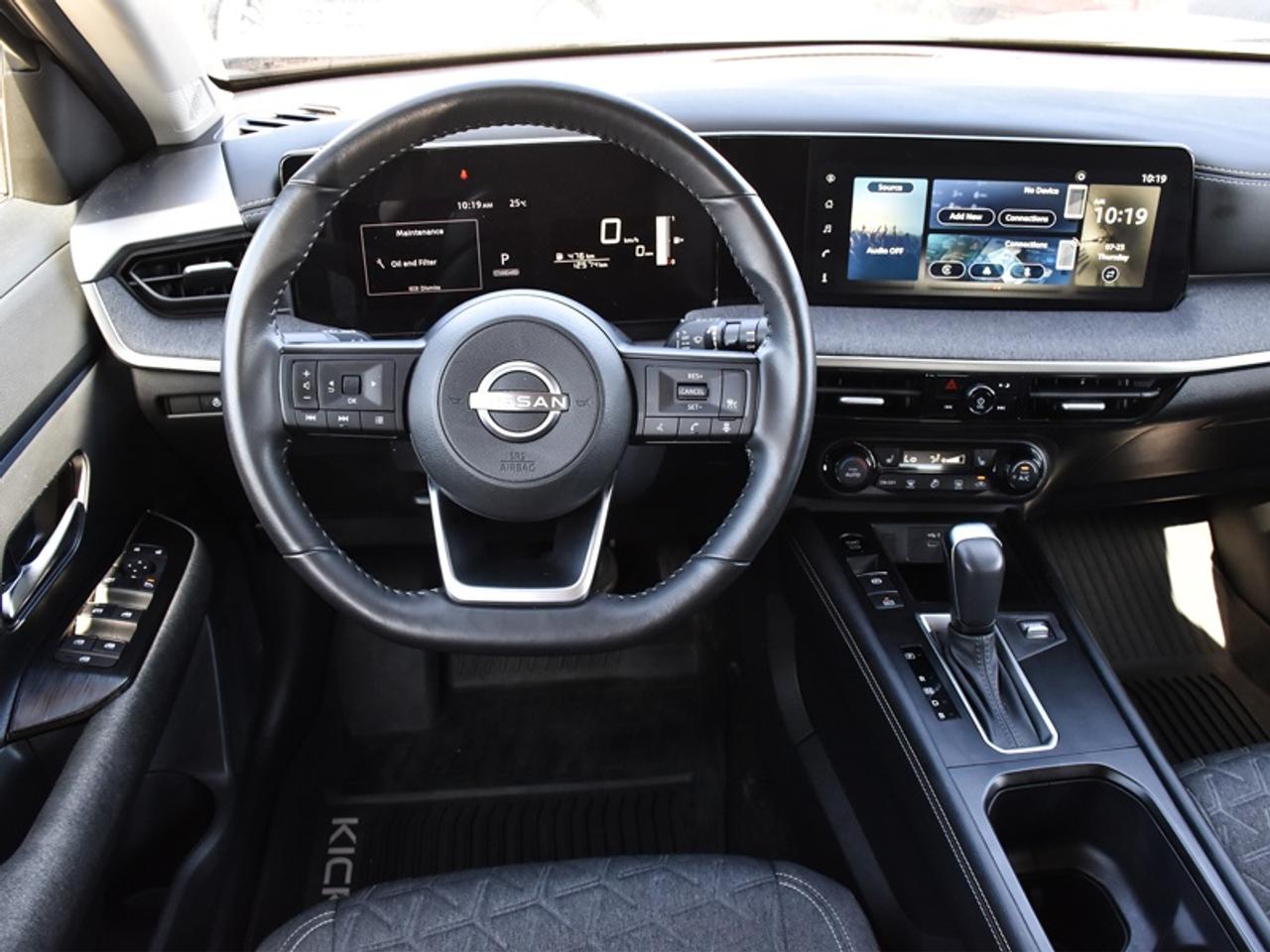 2025 Nissan Kicks SV Premium   AWD   Pano Moonroof   Heated Steering Photo