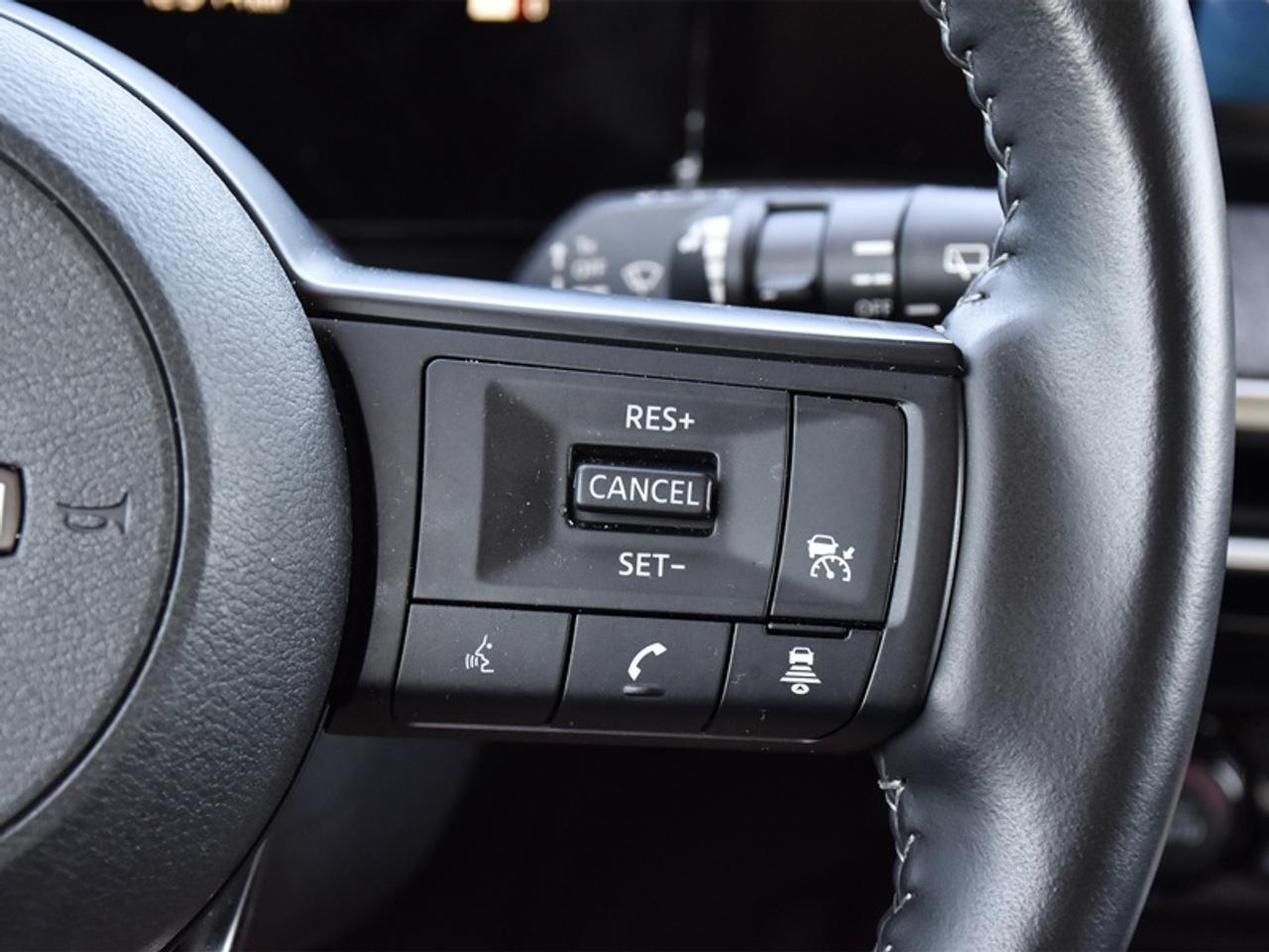 2025 Nissan Kicks SV Premium   AWD   Pano Moonroof   Heated Steering Photo