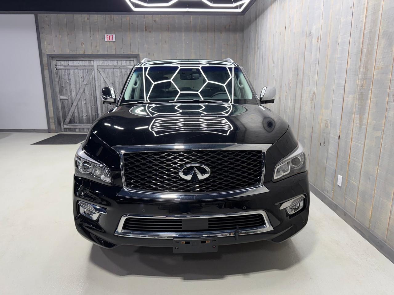 2017 Infiniti QX80 LUXE LOW KMS 7 PASSENGER Photo