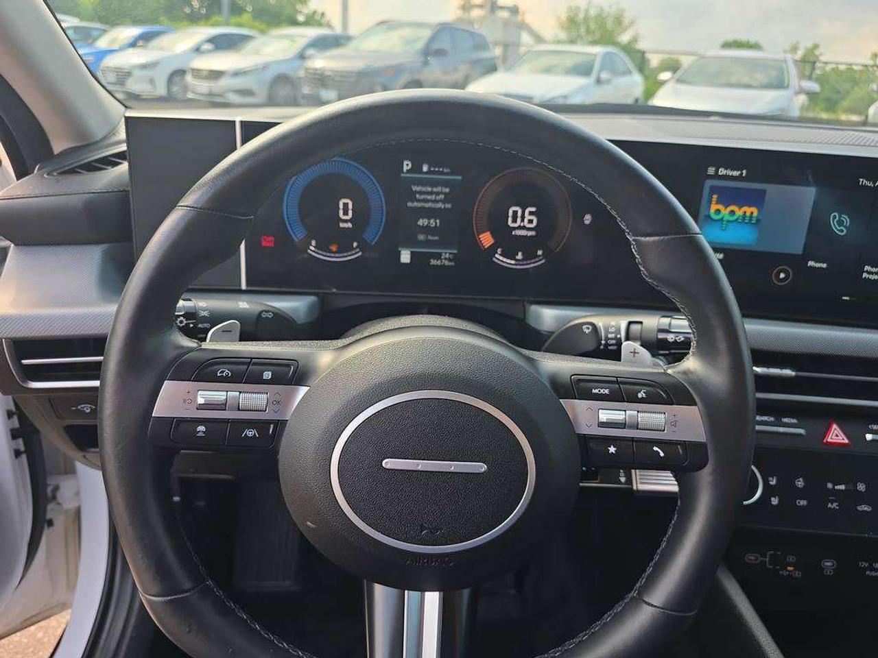 2025 Hyundai Sonata Preferred-Trend   NO ACCIDENTS LEATHER 6.5L/100KM Photo