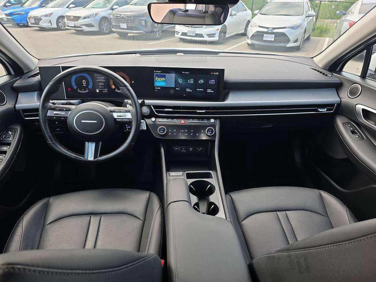 2025 Hyundai Sonata Preferred-Trend   NO ACCIDENTS LEATHER 6.5L/100KM Photo