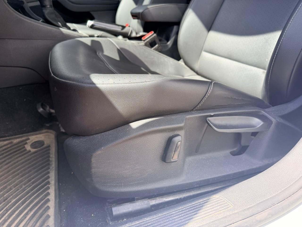 2021 Volkswagen Golf  Photo