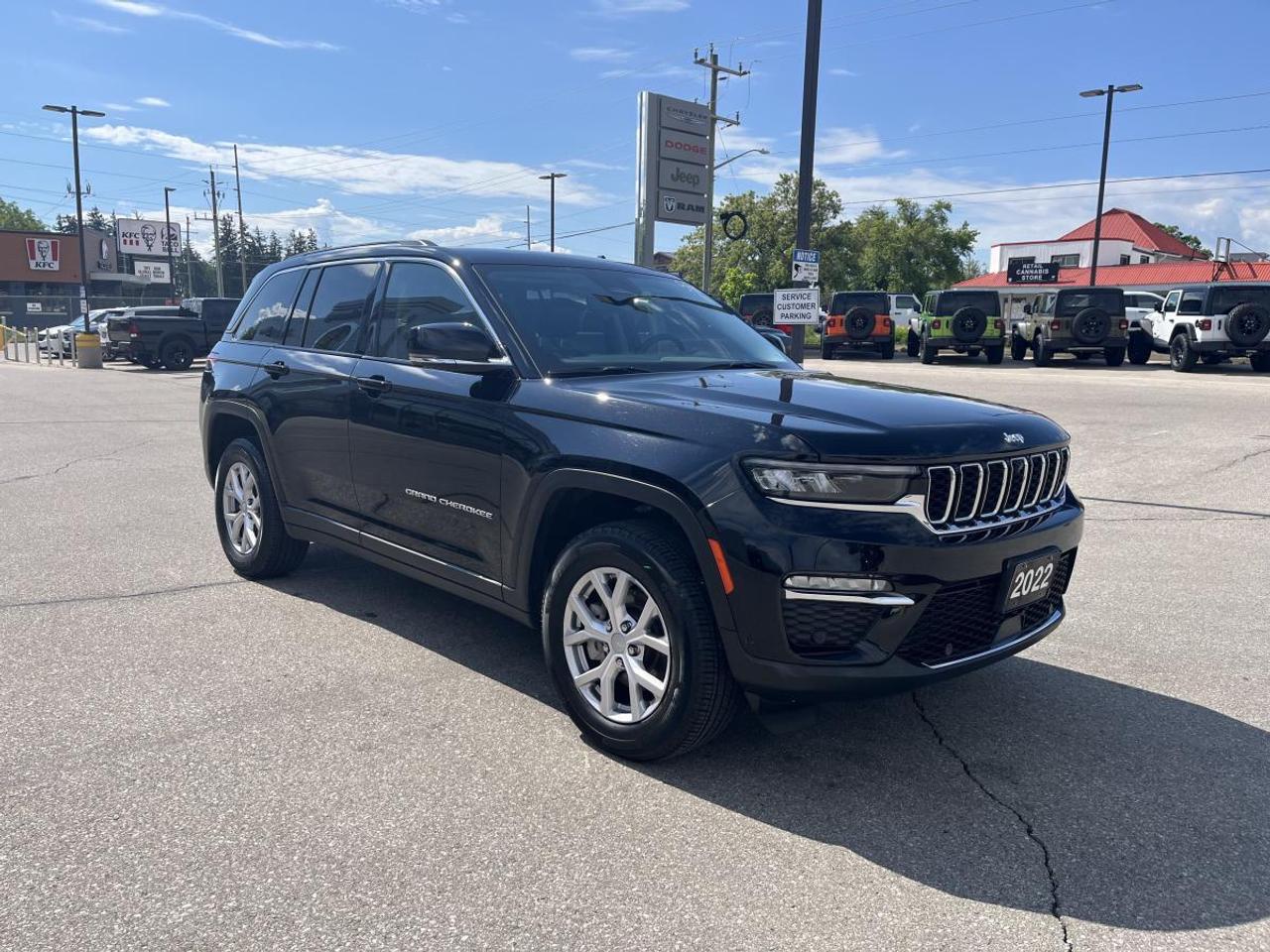 2022 Jeep Grand Cherokee LIMITED 4X4 Photo