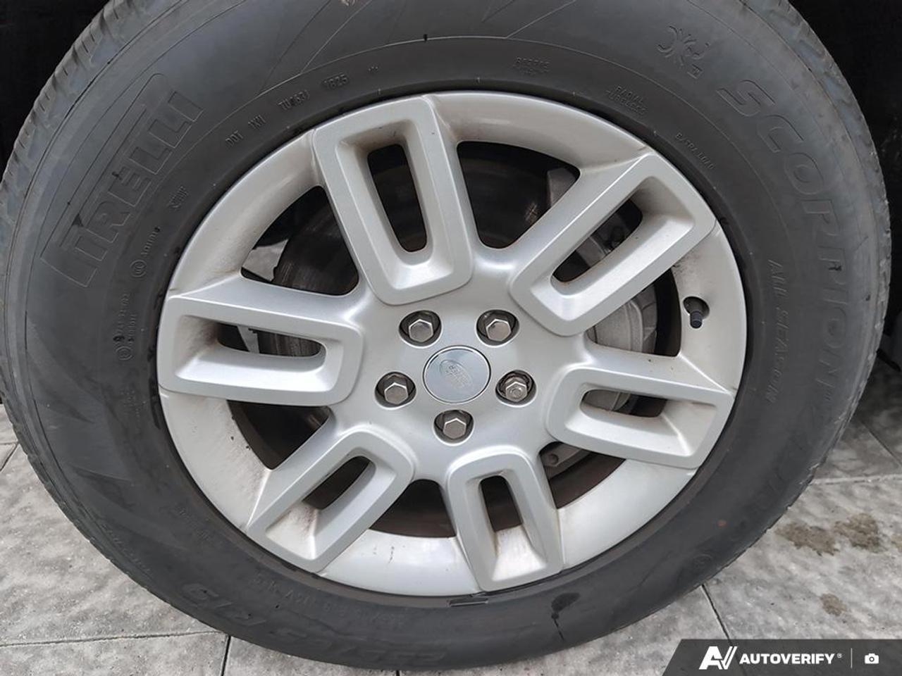 2025 Land Rover Defender P300 S 4dr All-Wheel Drive 110 Photo