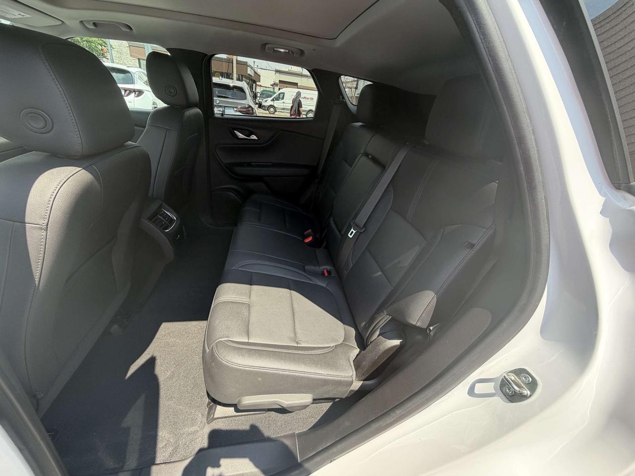 2022 Chevrolet Blazer True North **CALL BELLEVILLE@613-961-8848** Photo