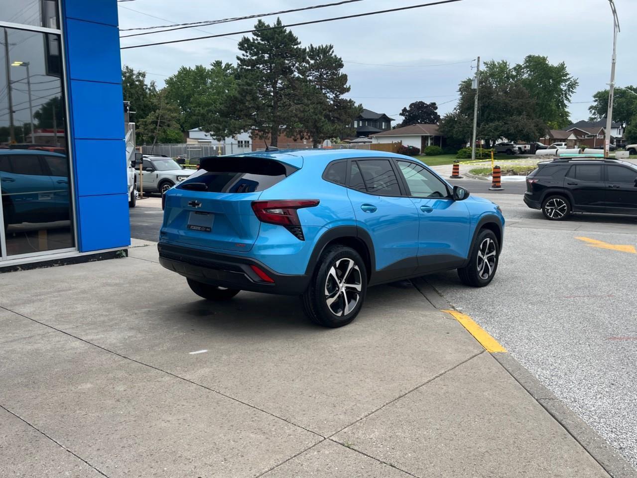 2025 Chevrolet Trax 1RS CPO RATES APPLY @ 3.99%-5.49% OAC Photo