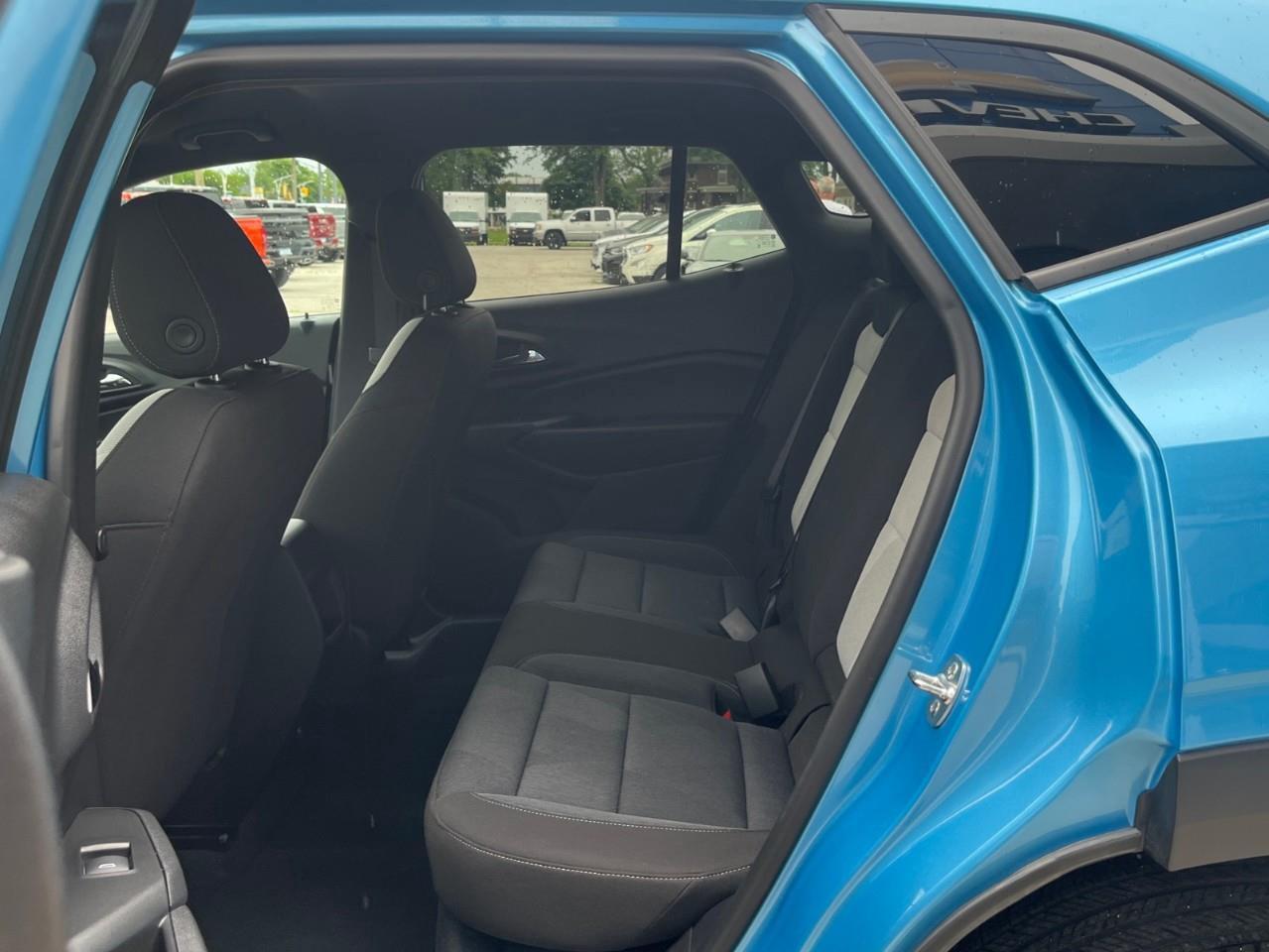 2025 Chevrolet Trax 1RS CPO RATES APPLY @ 3.99%-5.49% OAC Photo