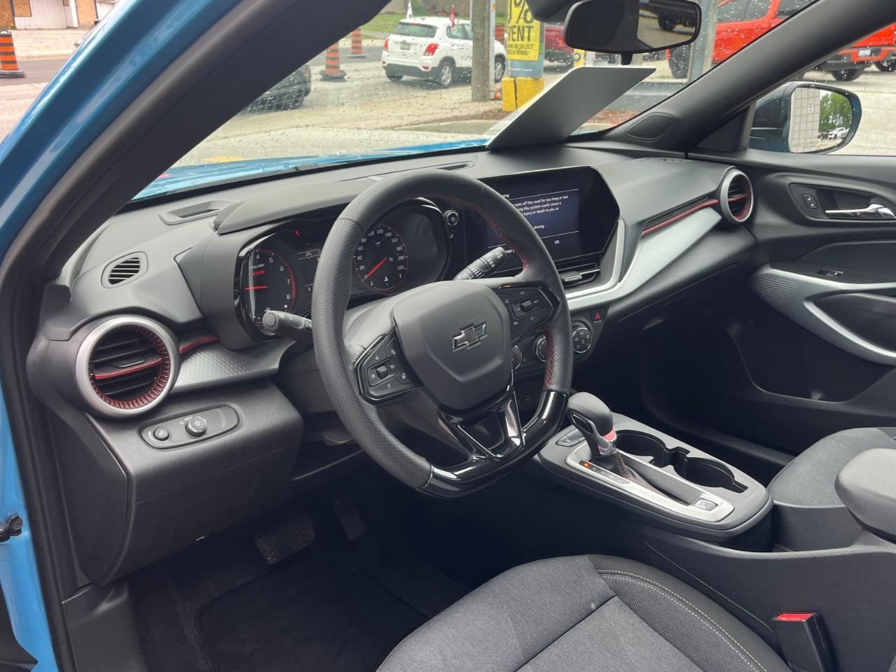 2025 Chevrolet Trax 1RS CPO RATES APPLY @ 3.99%-5.49% OAC Photo