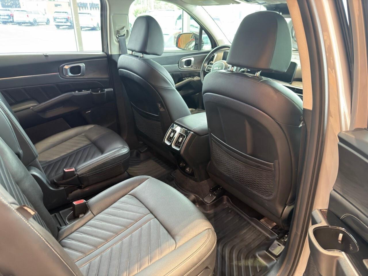 2025 Kia Sorento X-Line Limited AWD w/Black Interior Photo