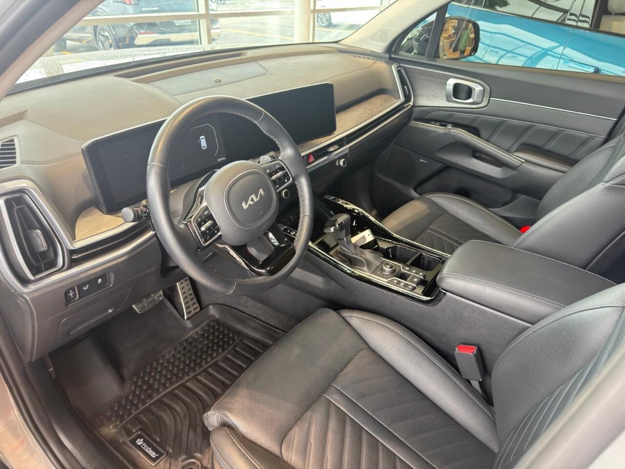 2025 Kia Sorento X-Line Limited AWD w/Black Interior Photo