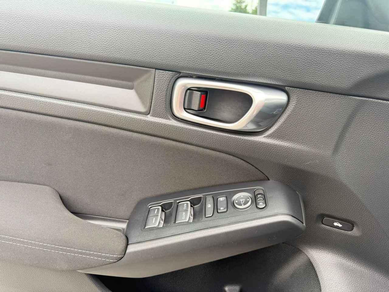 2023 Honda Civic LX Photo