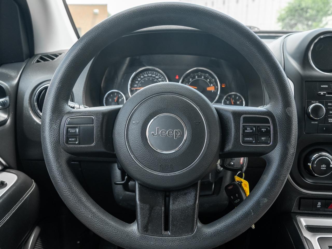 2014 Jeep Compass 4WD NORTH Photo