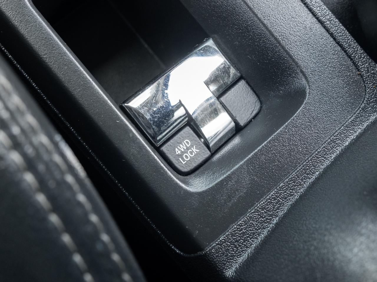 2014 Jeep Compass 4WD NORTH Photo