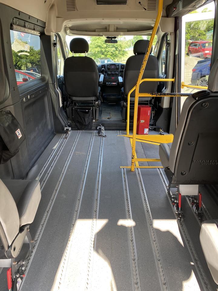 2020 RAM ProMaster Window Van 3500 HIGH ROOF, FLEXIBLE SEATING, DUAL RAMPS! Photo3