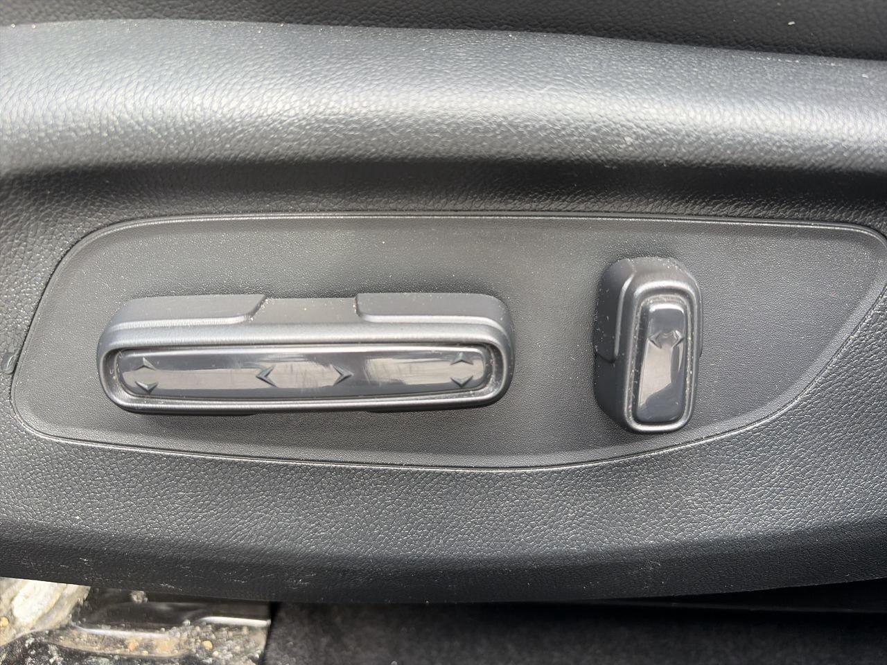 2023 Honda Civic Sedan Touring CVT LEATHER   SUNROOF   HEAT STEER Photo