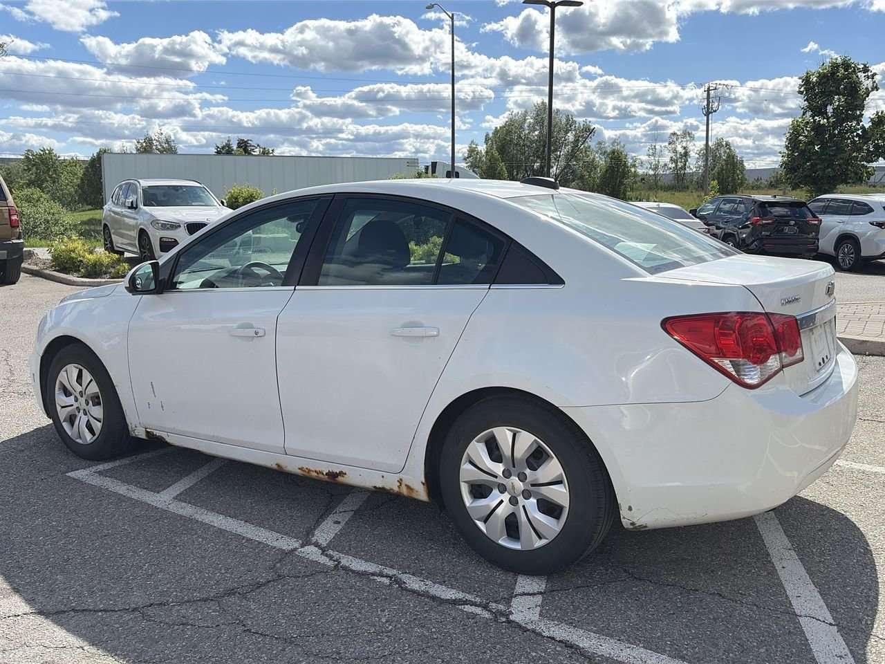 2015 Chevrolet Cruze LT Turbo SOLD AS/IS   CLOTH   BACKUP CAMERA   BLUETOOTH CONNECTION Photo