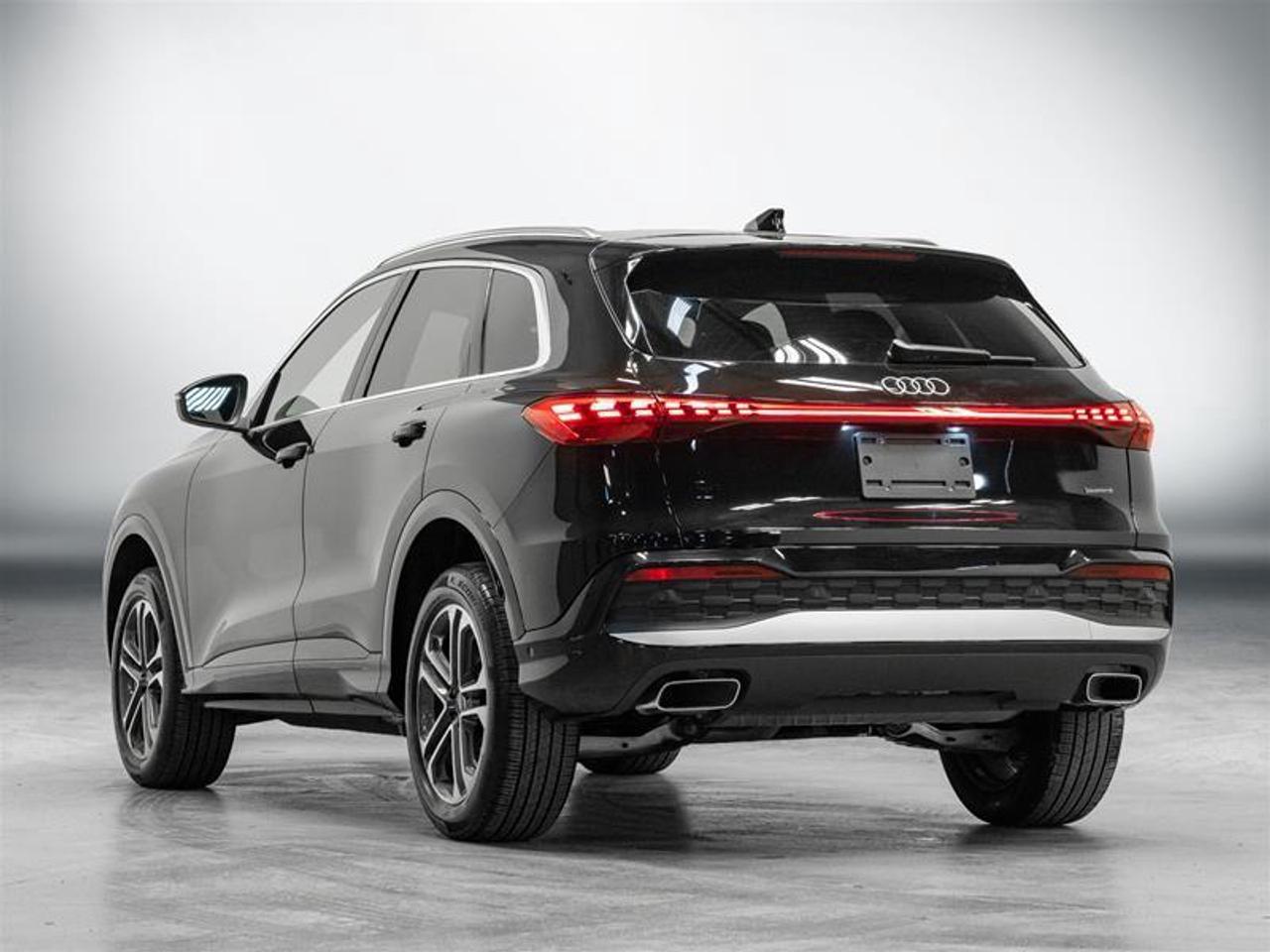 2025 Audi New Q5 2.0T Progressiv 4dr All-Wheel Drive quattro Sport Utility Photo