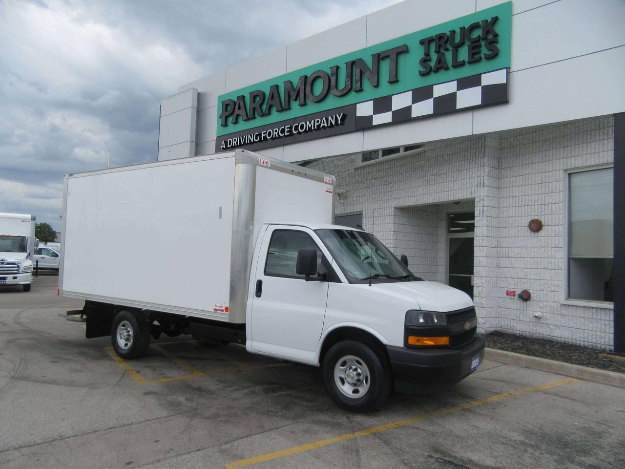 2025 Chevrolet 3500 14FT ALUMINUM BOX WITH RAMP Photo0