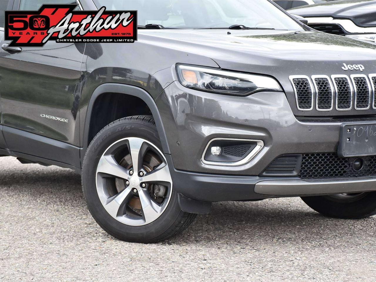 2019 Jeep Cherokee Limited 4X4 Photo5
