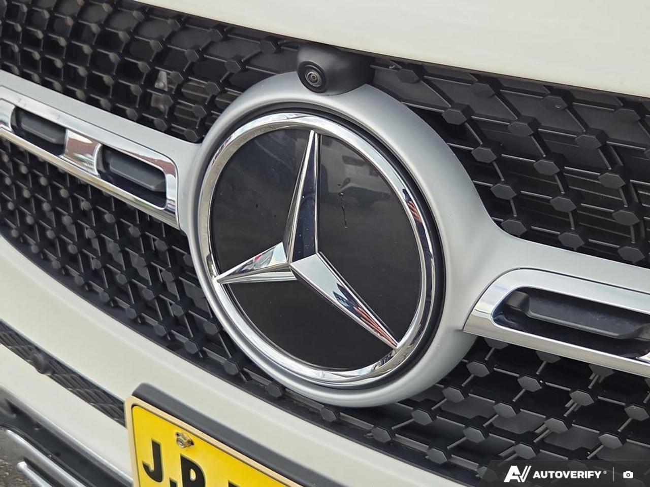 2021 Mercedes-Benz GLA250 HEATED SEATS   SUNROOF   SMART DEVICE INTEGRATION Photo