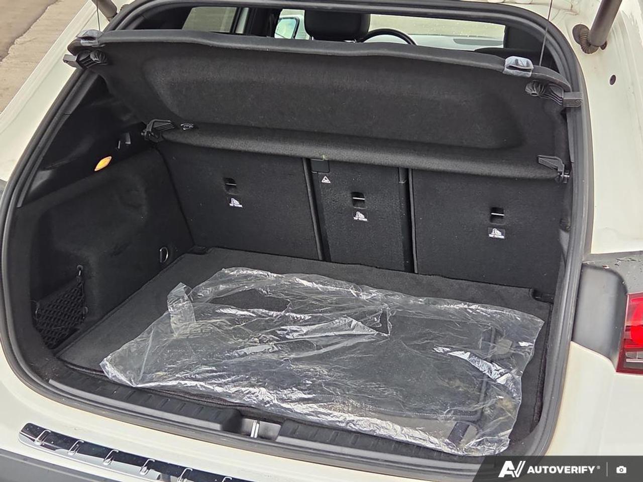 2021 Mercedes-Benz GLA250 HEATED SEATS   SUNROOF   SMART DEVICE INTEGRATION Photo