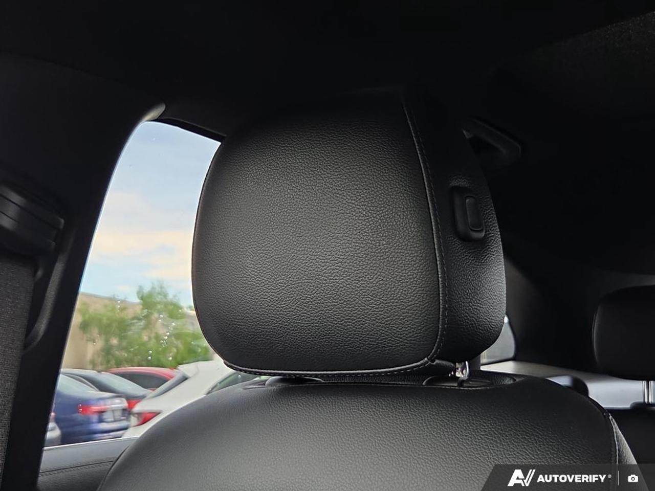 2021 Mercedes-Benz GLA250 HEATED SEATS   SUNROOF   SMART DEVICE INTEGRATION Photo