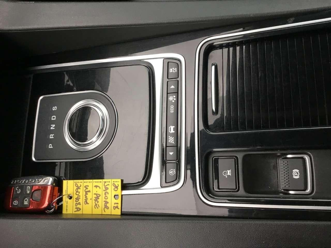 2018 Jaguar F-PACE 20d Awd Premium Photo