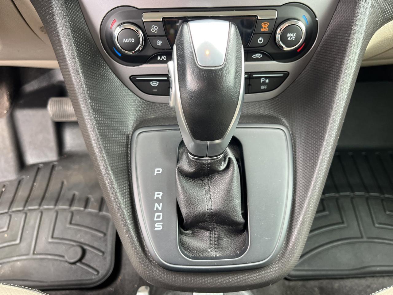 2015 Ford Transit Connect Wagon XLT | Reverse Cam | Heated Seats Photo
