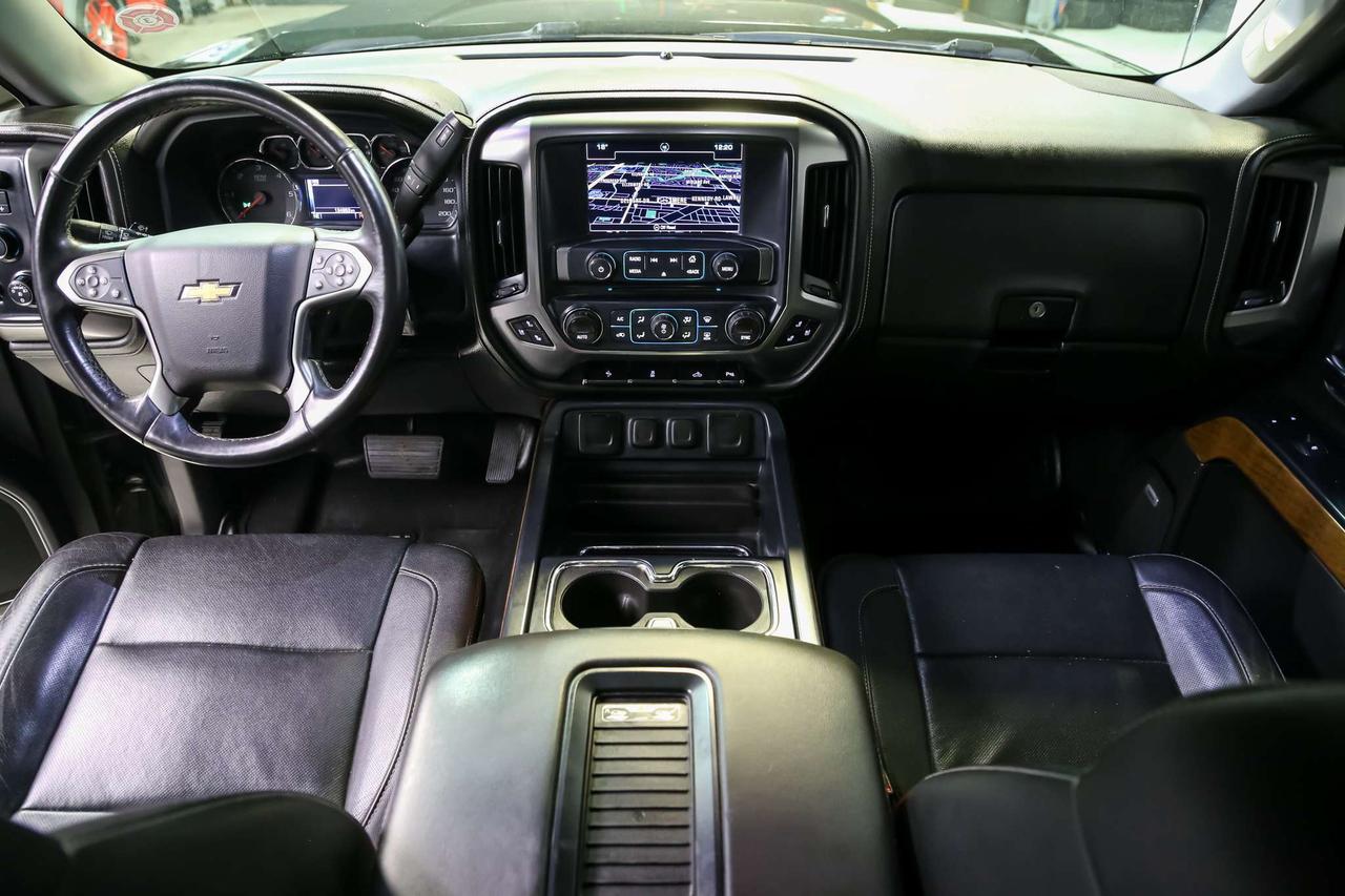 2017 Chevrolet Silverado 1500 1500 LTZ 6.2L V8 4X4 CREW CAB NOACCIDENT SERV.RECS Photo