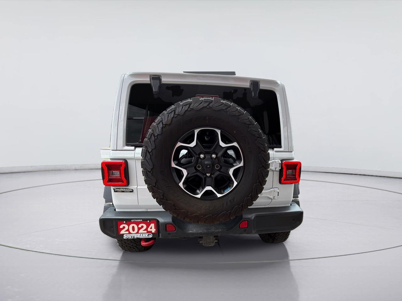 2024 Jeep Wrangler : Nav, Apple Car Play, Blind Spot, Htd Seats Photo