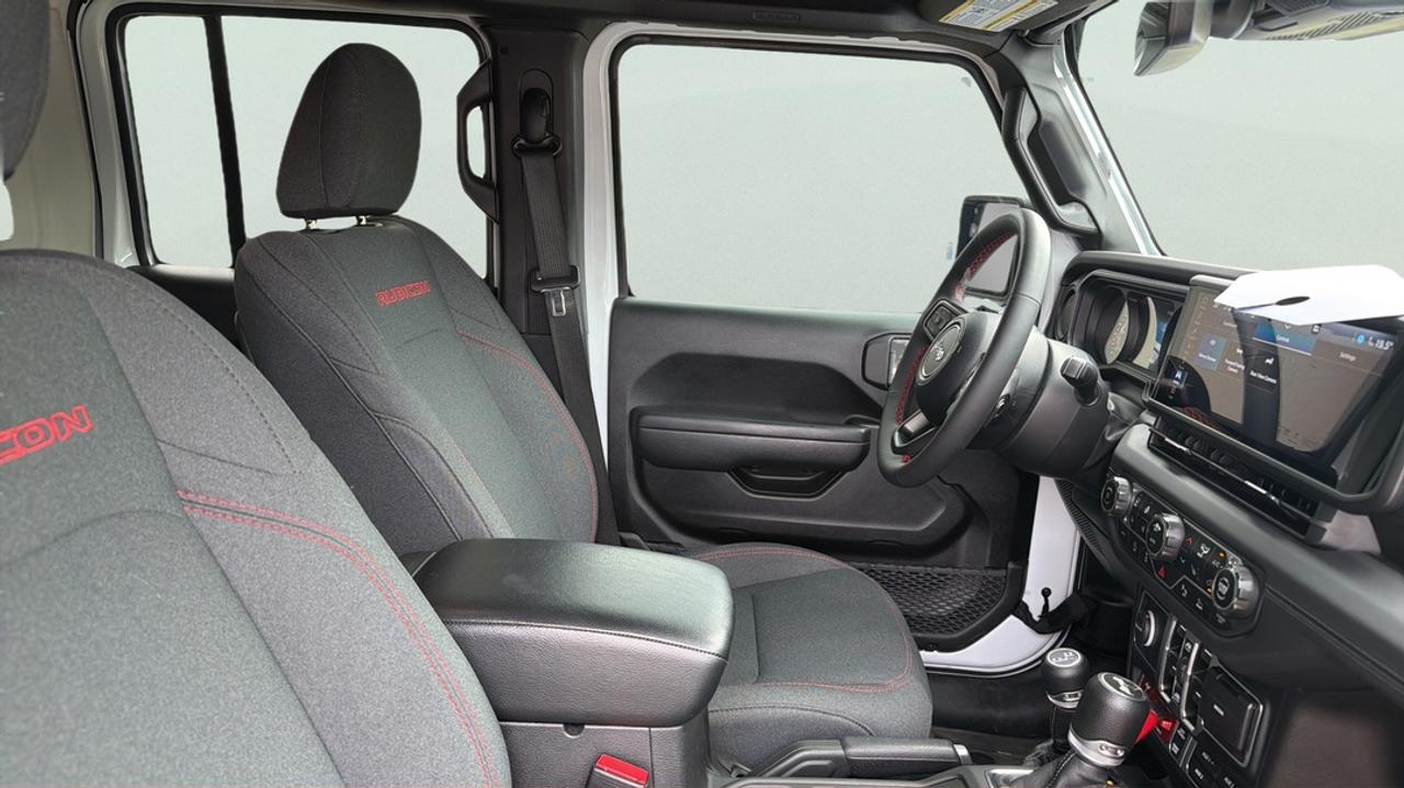 2024 Jeep Wrangler : Nav, Apple Car Play, Blind Spot, Htd Seats Photo