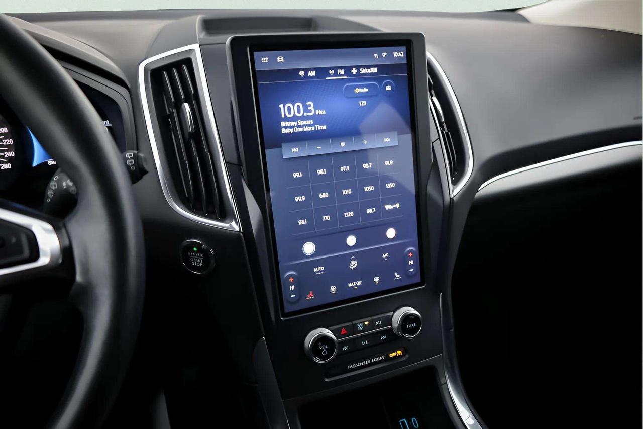 2024 Ford Edge : Apple Car Play, Htd Seats, R.Cam Photo