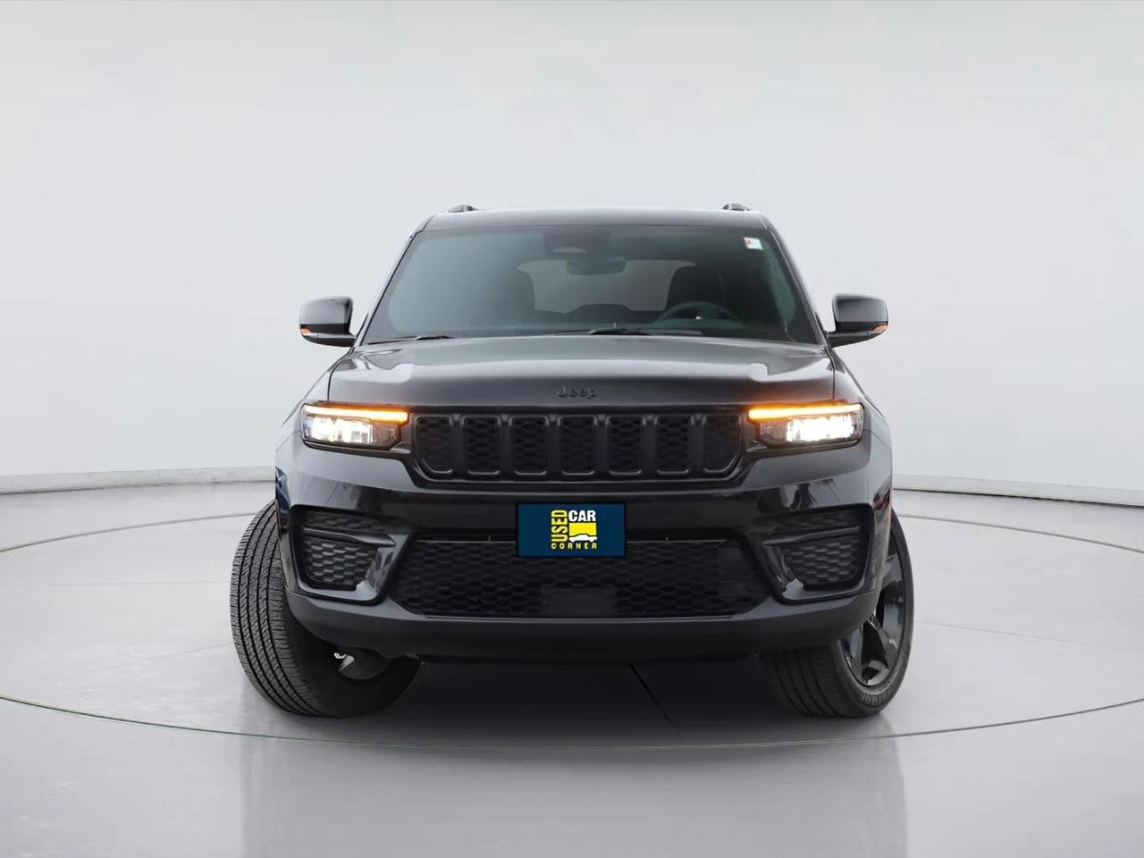 2025 Jeep Grand Cherokee Altitude Photo